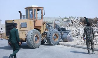 آفتاب خدمت، سایه خوش را در آغوش گرفت/ تلاش بیوقفه گروههای جهادی در مناطق زلزله زده غرب هرمزگان