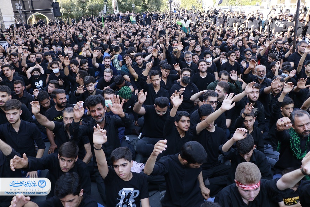 اجتماع مردمی یومالحسین در اصفهان برگزار شد