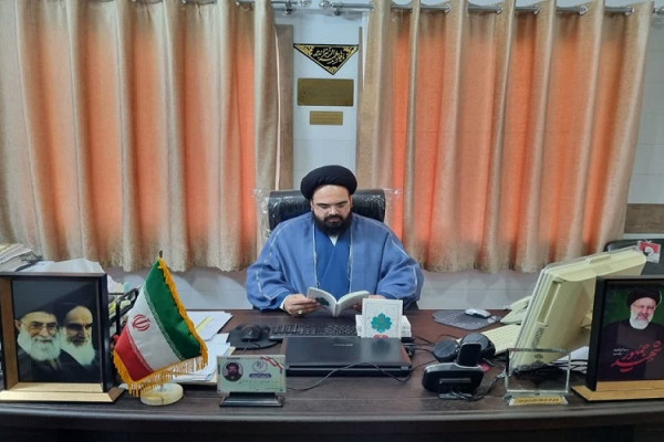 توزیع ۱۲۰۰ جلد کتاب زندگی با آیهها در شهرستان سربیشه