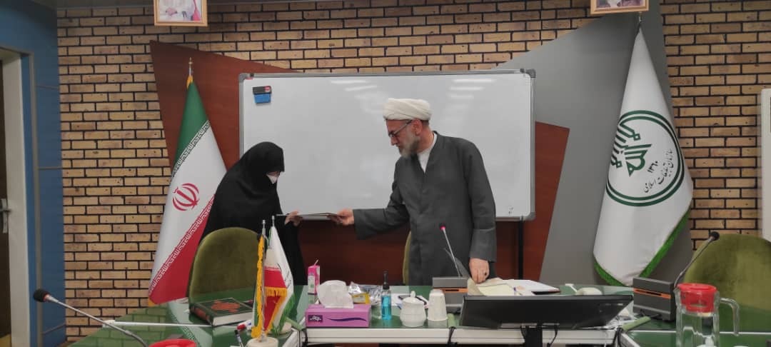 احکام فرماندهان بسیج سازمان تبلیغات اسلامی تقدیم شد احکام فرماندهان بسیج سازمان تبلیغات اسلامی تقدیم شد