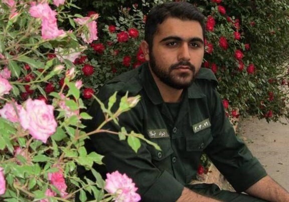 قرار بود برایم یک زندگی زهرایی درست کند که دلم قرص باشد قرار بود برایم یک زندگی زهرایی درست کند که دلم قرص باشد