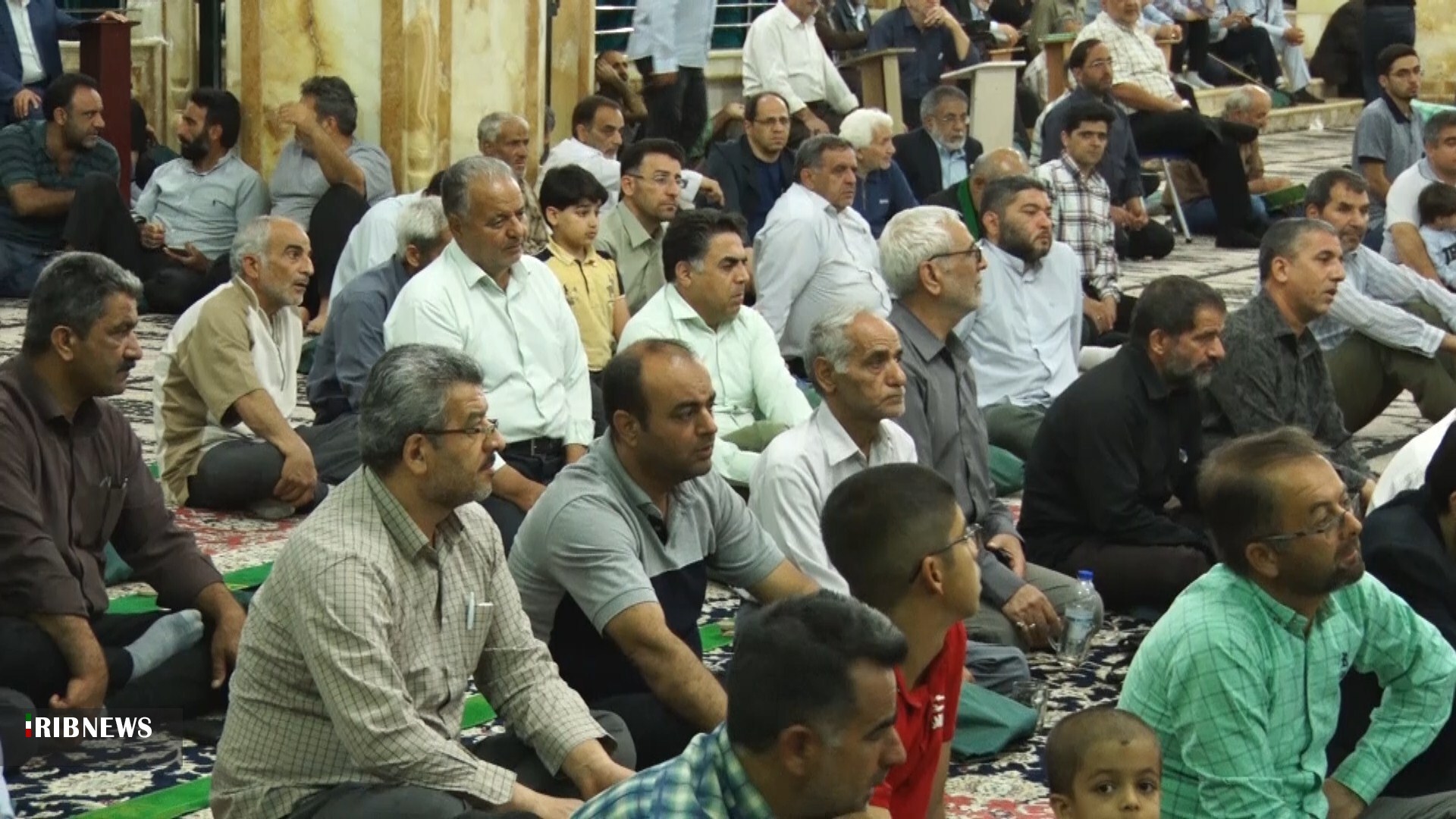 اجتماع مداحان در آستان مقدس حضرت علی بن محمد باقر (ع) اجتماع مداحان در آستان مقدس حضرت علی بن محمد باقر (ع)