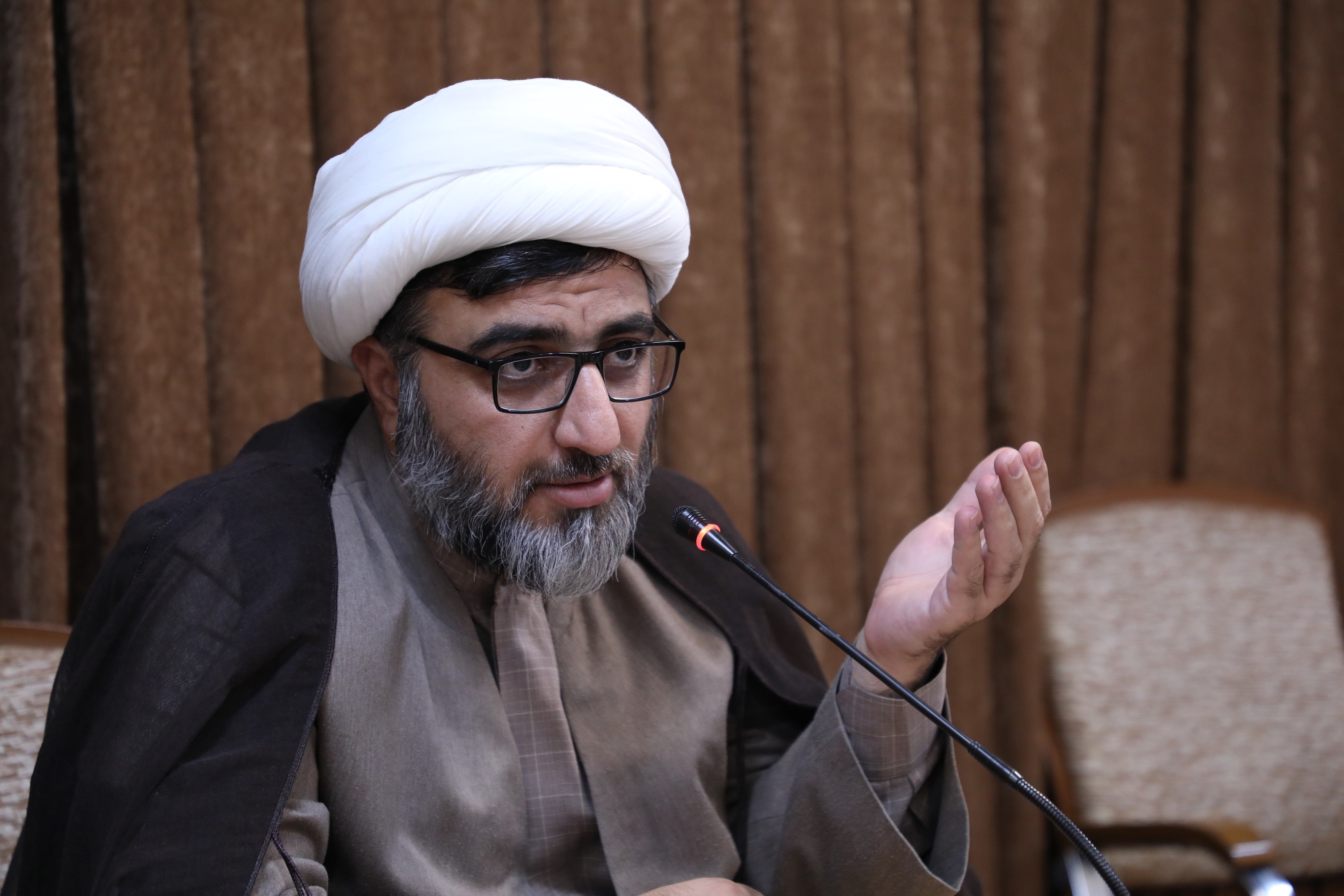 حضور حجتالاسلام عزت زمانی در جمع مدیران و مجموعههای مردمی قم حضور حجتالاسلام عزت زمانی در جمع مدیران و مجموعههای مردمی قم