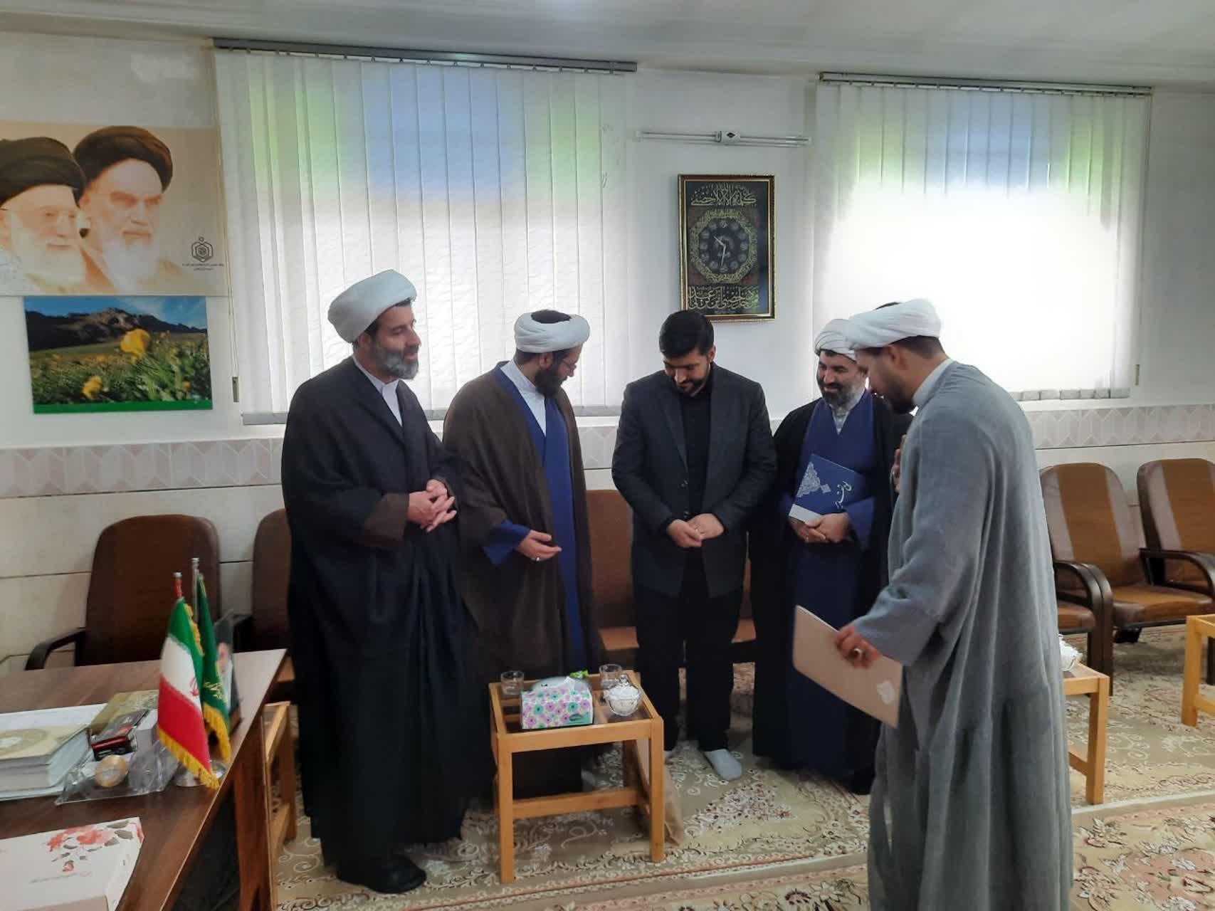 عکس بارگذاری شود/////////////////////////////// تودیع و معارفه رئیس اداره تبلیغات اسلامی شهرستان ایجرود برگزار شد عکس بارگذاری شود/////////////////////////////// تودیع و معارفه رئیس اداره تبلیغات اسلامی شهرستان ایجرود برگزار شد