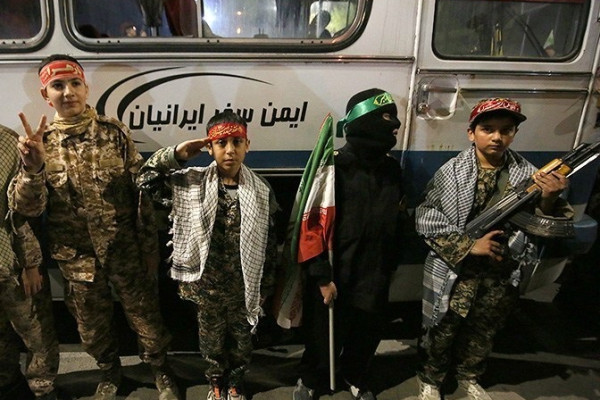کاروان نمادین اعزام به جبهه در همدان
