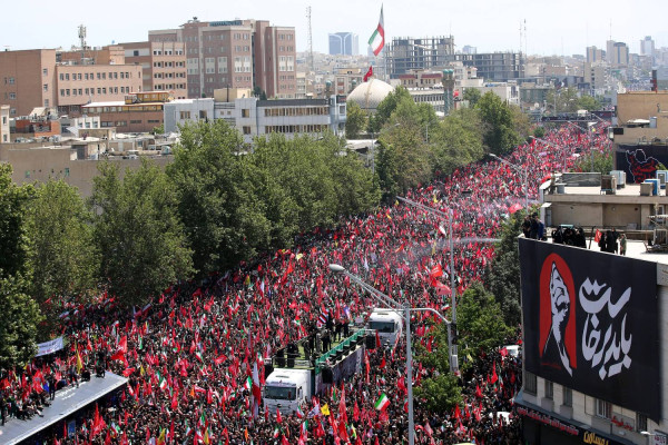 آیین تشییع پیکر مطهر رهبر شهید انقلاب در تهران برگزار شد