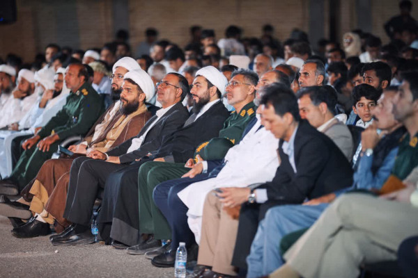 شیعه و سنی، یک صف، یک دل، زیر پرچم امت احمد