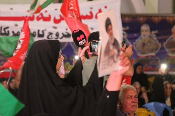 دورهمی امت احمد در میدان 22 بهمن